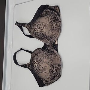 Bali 38C underwire bra in sexy black and beige
